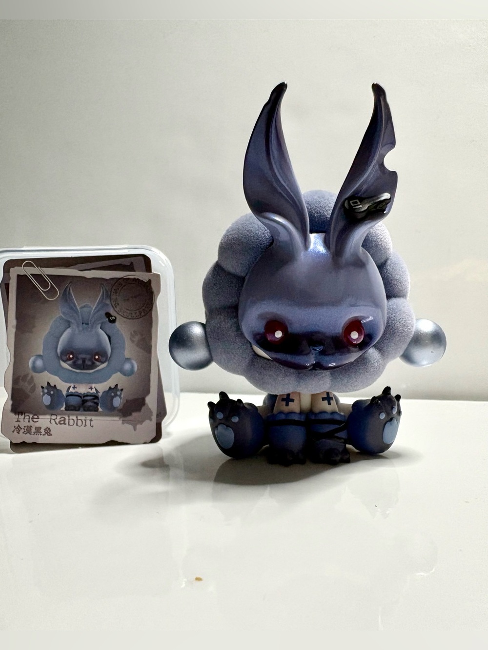 POP MART Skullpanda - The Mare of Animals – The Rabbit | Discontinued (2022) - Picture 4 of 6